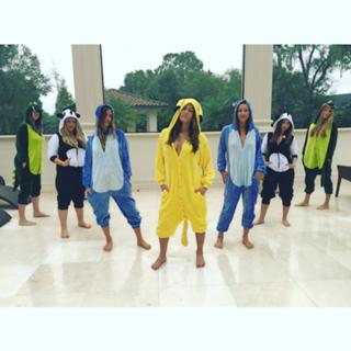Nikki Garcia feet photo thumbnail