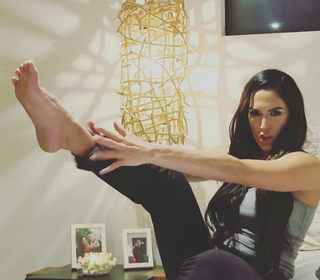 Nikki Garcia feet photo thumbnail