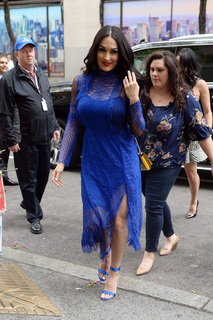 Nikki Garcia feet photo thumbnail