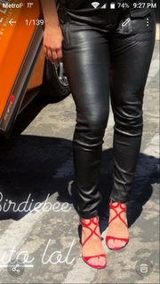 Nikki Garcia feet photo thumbnail