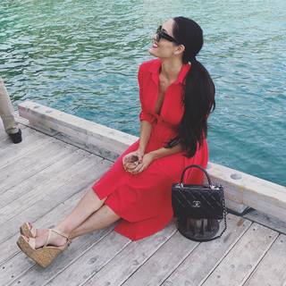 Nikki Garcia feet photo thumbnail