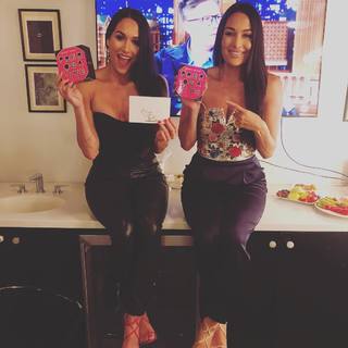 Nikki Garcia feet photo thumbnail