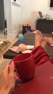 Nikki Garcia feet photo thumbnail