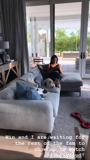 Nikki Garcia feet photo thumbnail