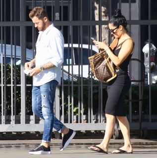 Nikki Garcia feet photo thumbnail