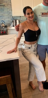 Nikki Garcia feet photo thumbnail