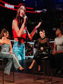 Nikki Garcia feet photo thumbnail