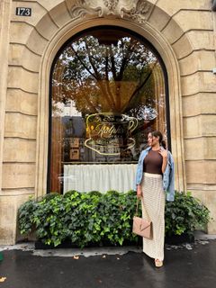 Nikki Garcia feet photo thumbnail