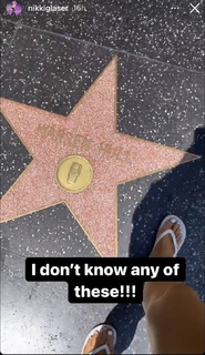 Nikki Glaser feet photo thumbnail