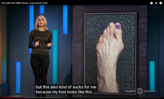 Nikki Glaser feet photo thumbnail