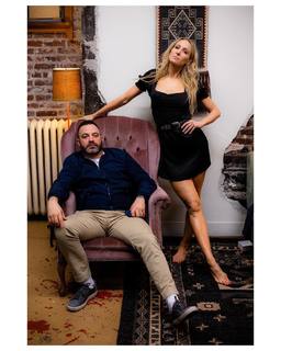 Nikki Glaser feet photo thumbnail