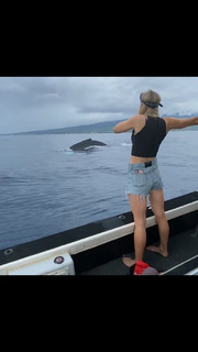 Nikki Glaser feet photo thumbnail