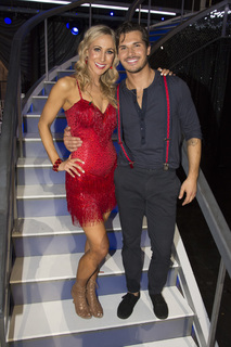 Nikki Glaser feet photo thumbnail