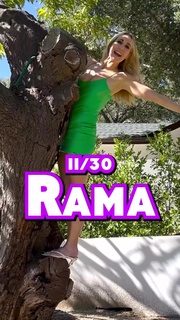 Nikki Glaser feet photo thumbnail