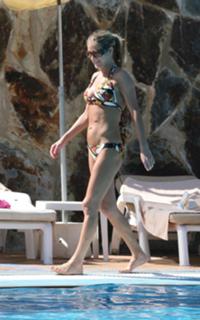 Nikki Grahame feet photo 16