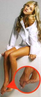 Nikki Grahame feet photo 1