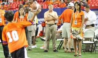 Nikki Haley feet photo thumbnail