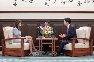 Nikki Haley feet photo thumbnail