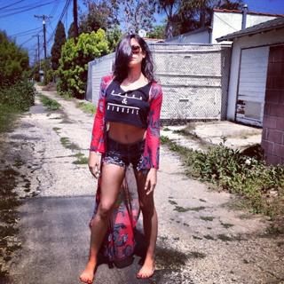 Nikki Howard feet photo thumbnail