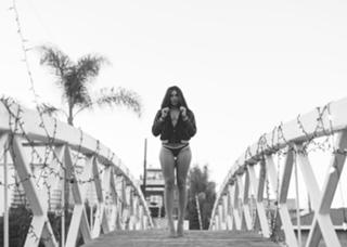 Nikki Howard feet photo thumbnail