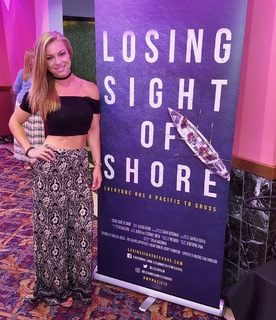 Nikki Leigh feet photo thumbnail