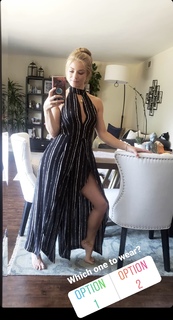 Nikki Leigh feet photo thumbnail