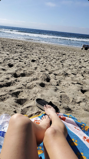 Nikki Leigh feet photo thumbnail