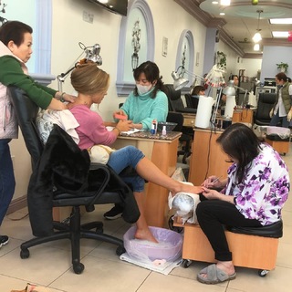 Nikki Leigh feet photo thumbnail