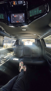 Nikki Leigh feet photo thumbnail