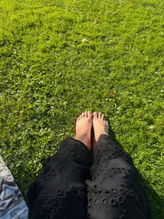 Nikki Leigh feet photo 3