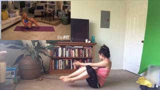 Nikki Limo feet photo thumbnail