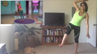 Nikki Limo feet photo thumbnail