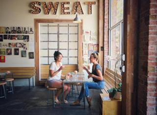 Nikki Limo feet photo thumbnail