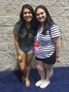 Nikki Limo feet photo thumbnail