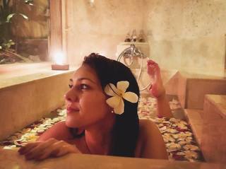 Nikki Limo feet photo thumbnail