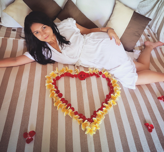 Nikki Limo feet photo thumbnail