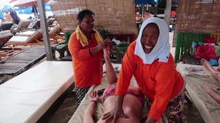 Nikki Limo feet photo thumbnail