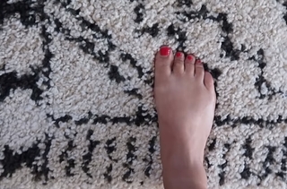 Nikki Limo feet photo thumbnail