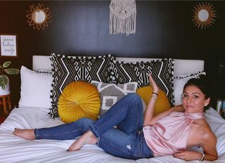 Nikki Limo feet photo thumbnail