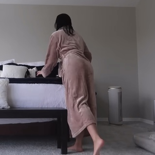 Nikki Limo feet photo thumbnail