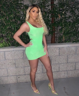 Nikki Mudarris feet photo 9