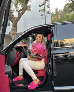 Nikki Mudarris feet photo 14