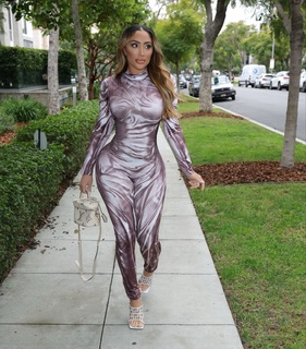 Nikki Mudarris feet photo 14