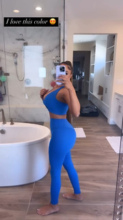 Nikki Mudarris feet photo 4
