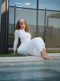 Nikki Mudarris feet photo 7