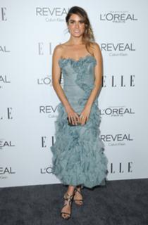 Nikki Reed feet photo thumbnail