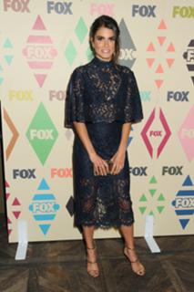 Nikki Reed feet photo thumbnail