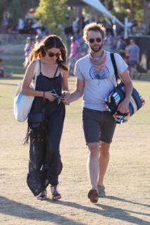 Nikki Reed feet photo thumbnail