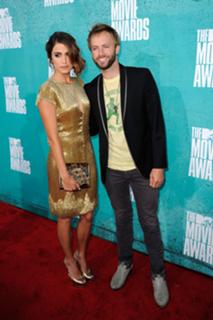 Nikki Reed feet photo thumbnail
