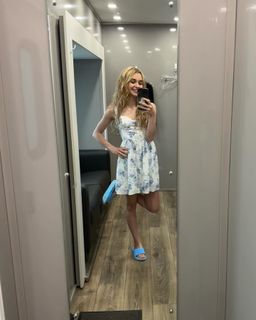 Nikki Roumel feet photo 5